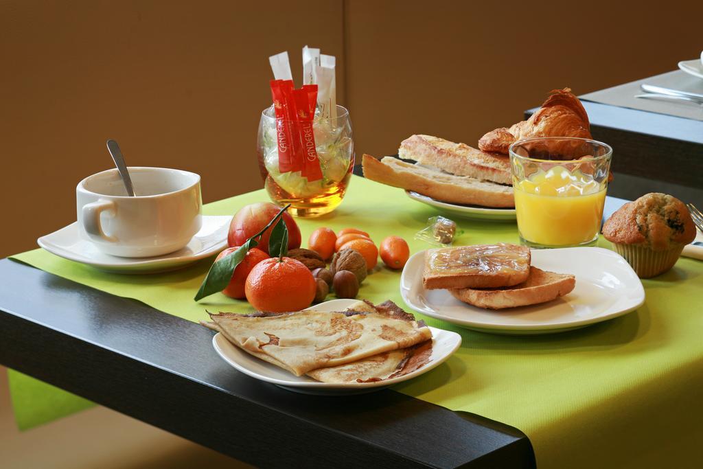 Hotel La Residence Des Artistes 로스코프 객실 사진